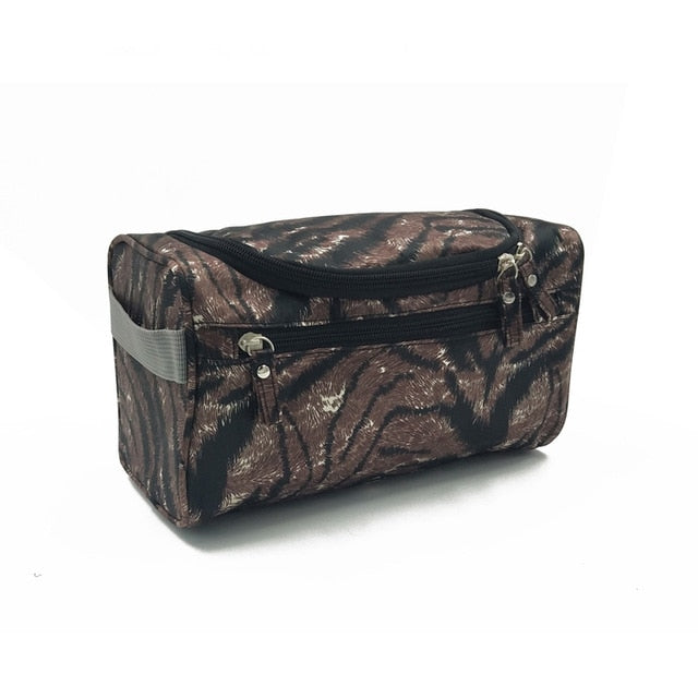 QIAQU Man Hanging Toiletry Bag
